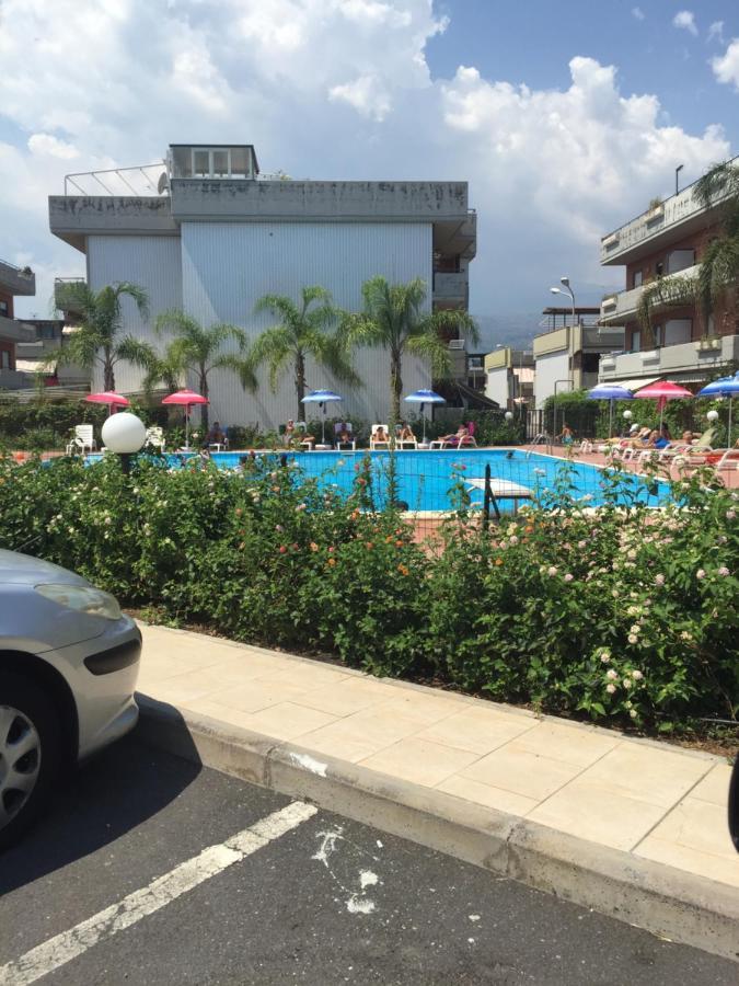Ferienwohnung Taormina Mare Piscina Fondachello Fondachello  Exterior foto